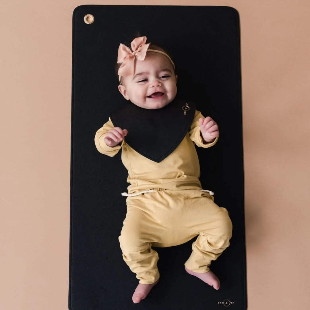 Vegan Leather Changing Mat - Image 9